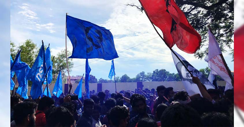 SFI secures Mar Ivanios College union SFI secures Mar Ivanios College union