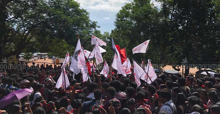 SFI secures Mar Ivanios College union SFI secures Mar Ivanios College union