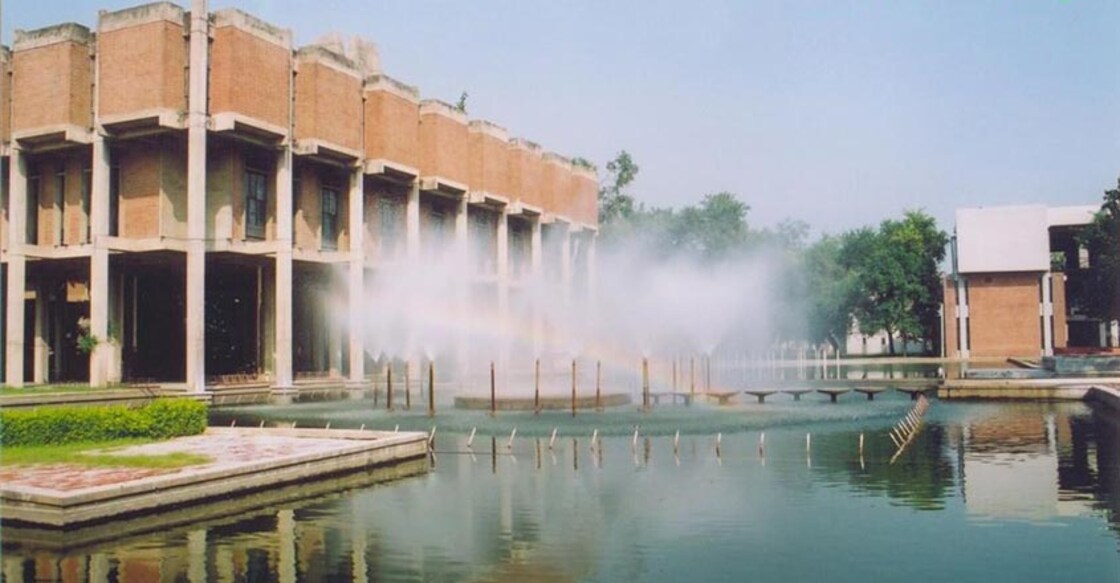 IIT Kanpur to decide if Faiz's poem is against Hindus