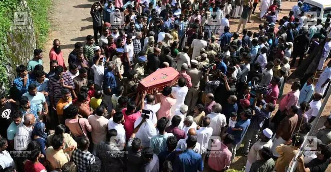 aluva-child-public-homage