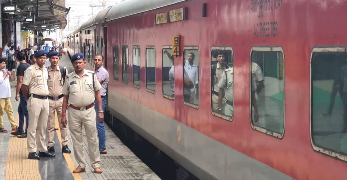 mumbai-train-rpf-man-shoot mumbai-train-rpf-man-shoot