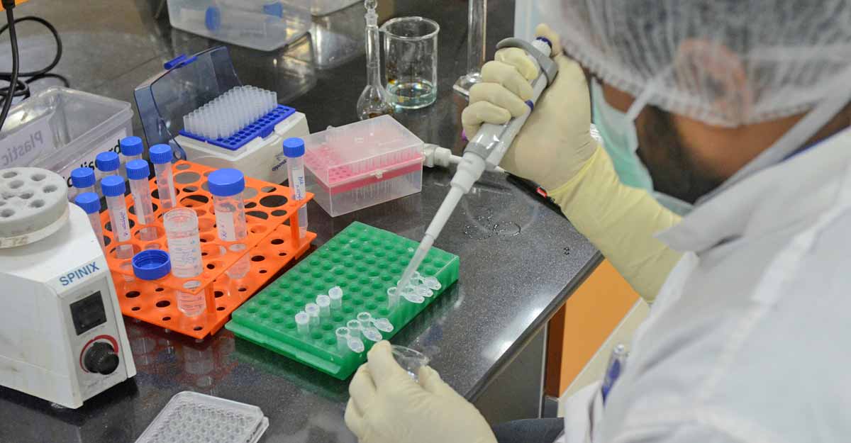 A research scientist works inside a laboratory of India's Serum Institute, the world's largest maker of vaccines, which is working on vaccines against the coronavirus disease (COVID-19) in Pune, India, May 18, 2020. Picture taken May 18, 2020. REUTERS/Euan Rocha/File Photo