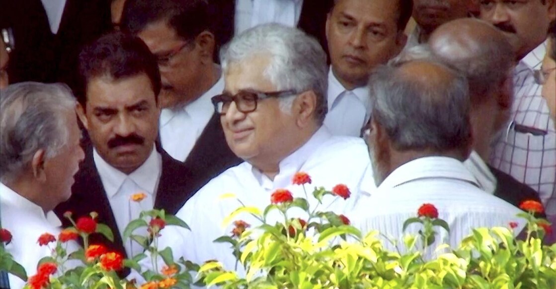 Courts must be open to public scrutiny, criticism: Salve