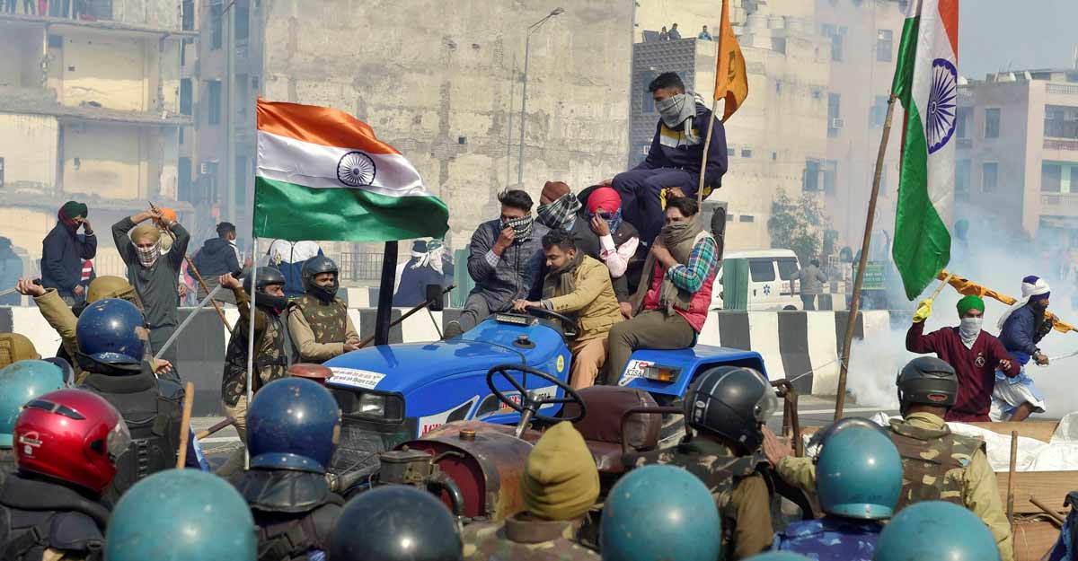 A timeline on how things turned violent in Delhi on R-Day A timeline on how things turned violent in Delhi on R-Day