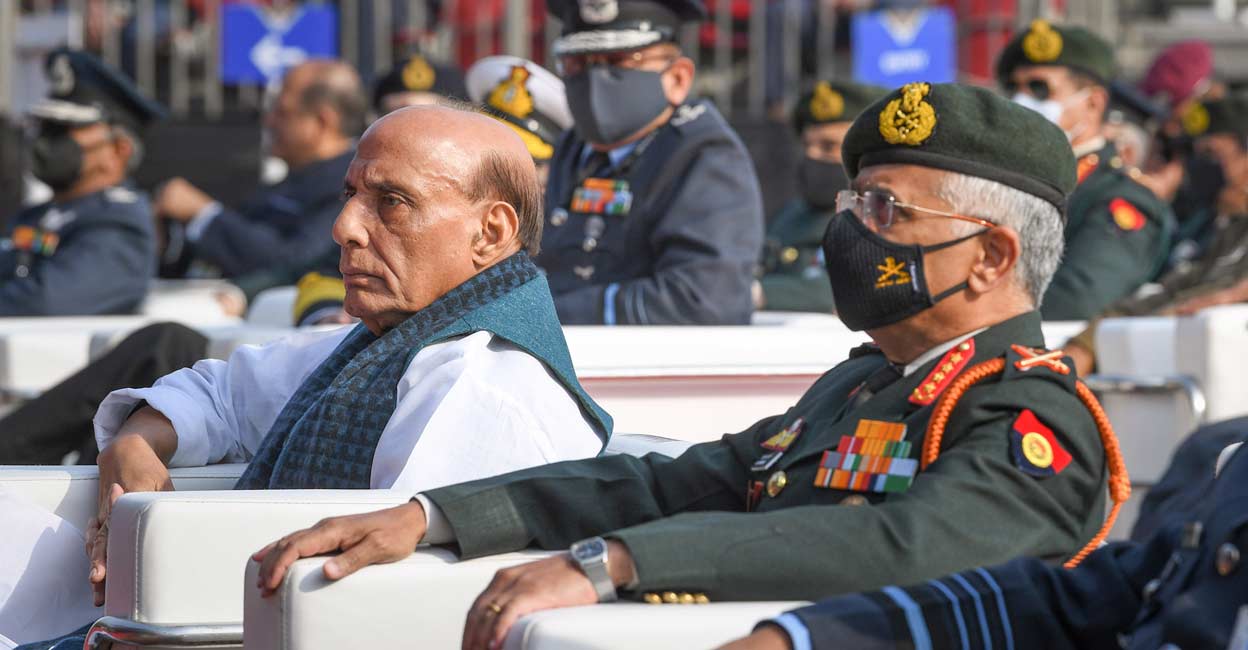 Defence Minister Rajnath Singh with Army Chief Gen MM Naravane in New Delhi. Photo: PTI/Arun Sharma