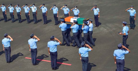 IAF chopper crash: Group Captain Varun Singh cremated with full military honours in Bhopal IAF chopper crash: Group Captain Varun Singh cremated with full military honours in Bhopal