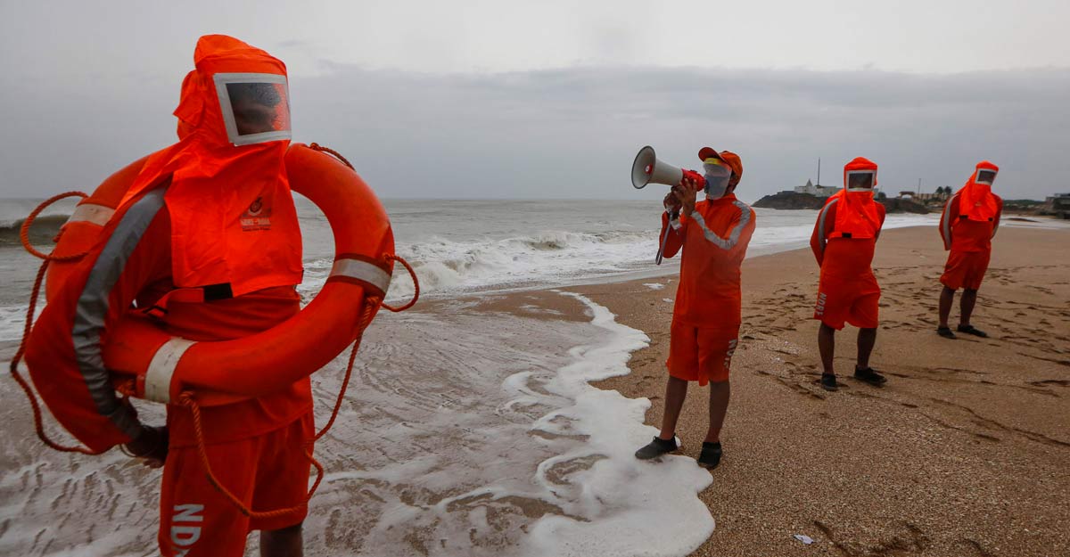 Cyclone Tauktae National Disaster Response Force (NDRF) deployed ahead of cyclone Tauktae at the coastline of Veraval, Gir Somnath, Monday, May 17, 2021. Photo: PTI