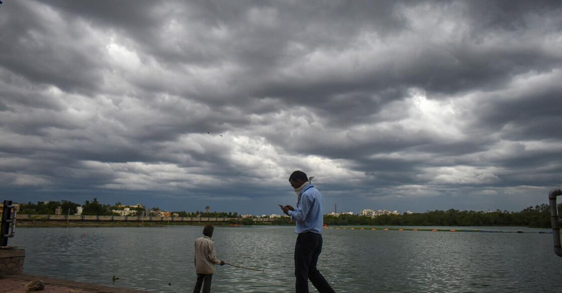 Cyclone Yaas to intensify into very severe cyclonic storm: Odisha, Bengal on alert
