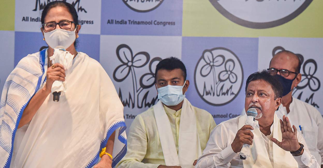West Bengal CM Mamata Banerjee and Mukul Roy West Bengal CM Mamata Banerjee and Mukul Roy