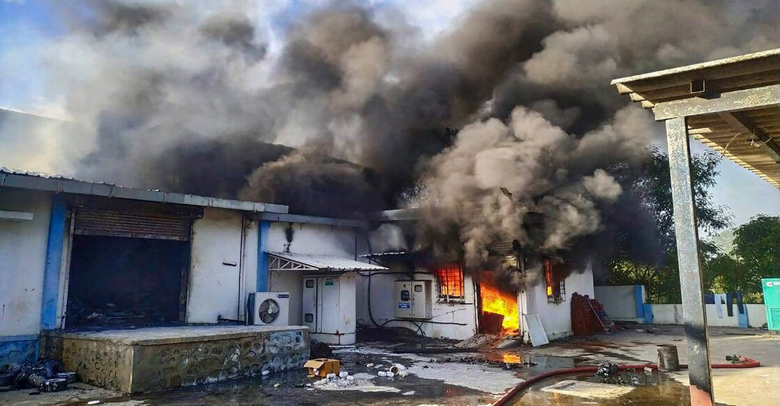 12 workers dead in fire at chemical firm in Pune
