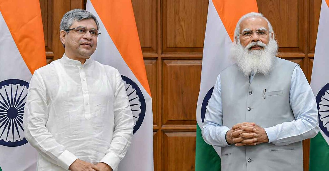 it-minister-with-modi-pti