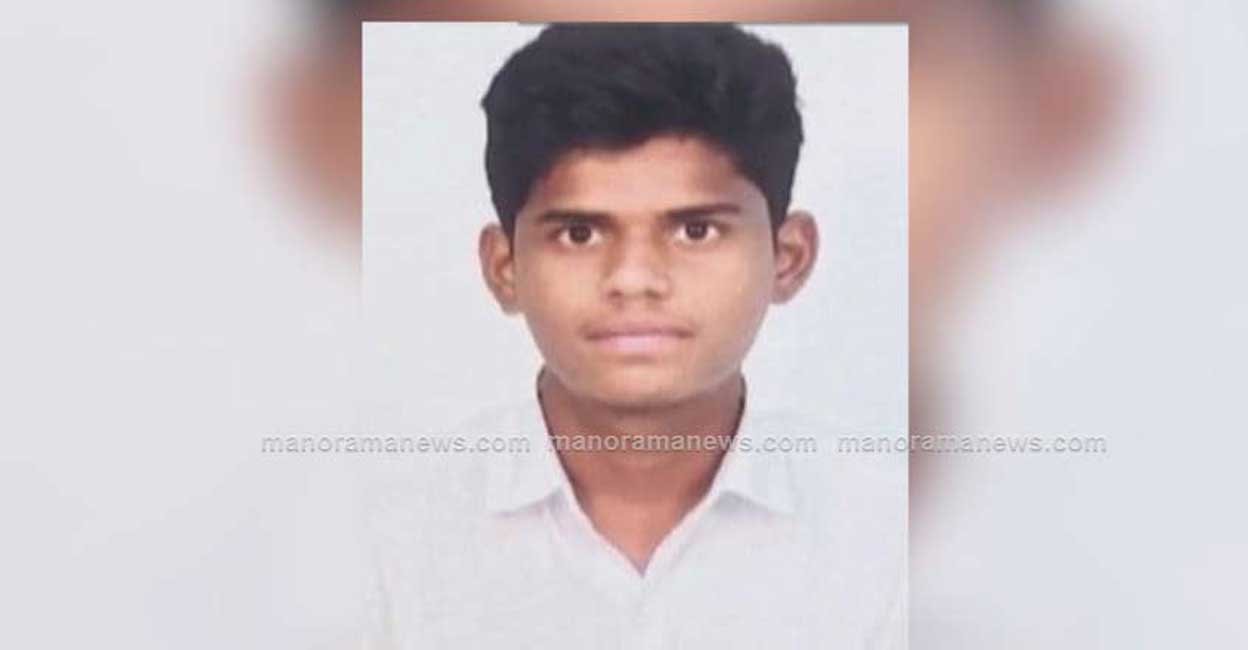  Dhanush 