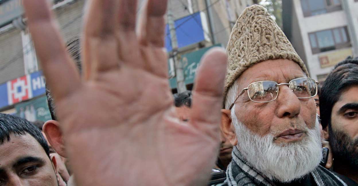 Separatist leader Syed Ali Shah Geelani dies in Srinagar