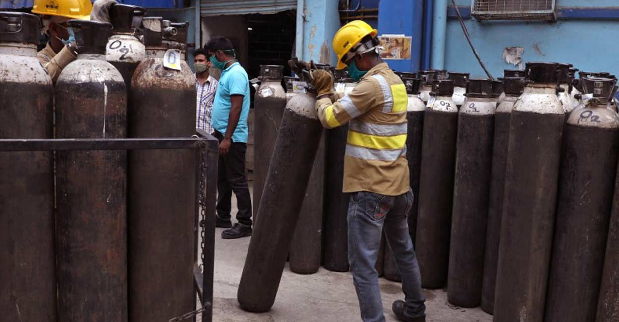 India plans 50% increase in oxygen production before third COVID-19 wave India plans 50% increase in oxygen production before third COVID-19 wave