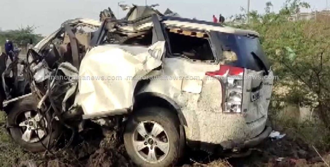 Seven MBBS students, including Maha MLA's son, killed as car falls off bridge