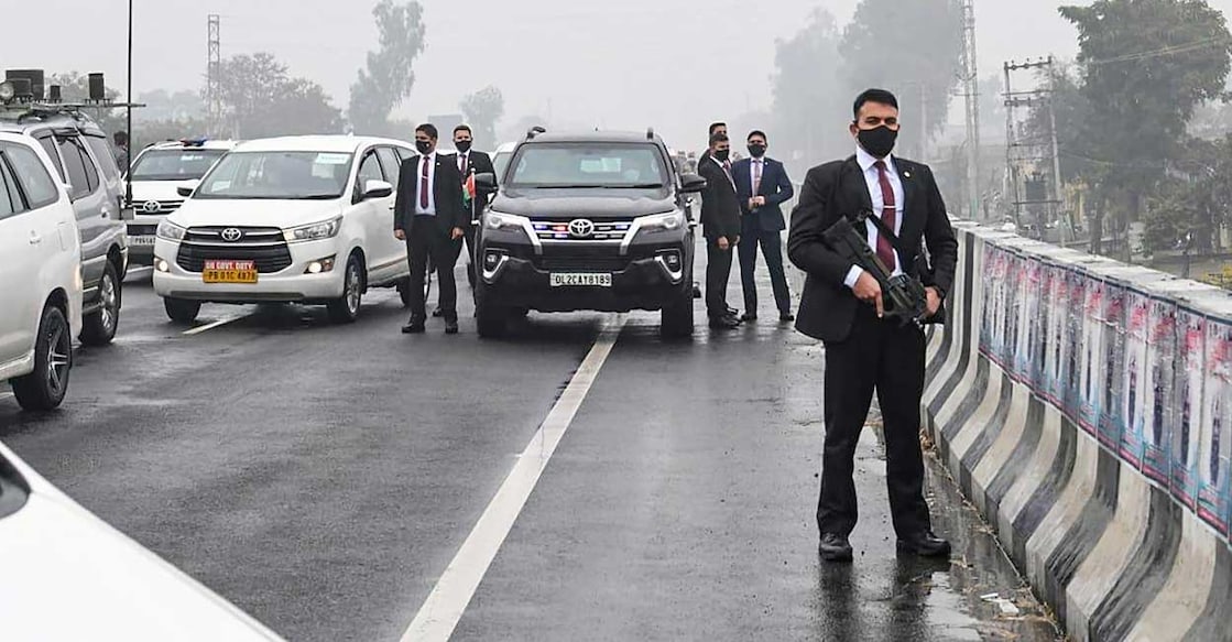 PTI01_05_2022_000115B Prime Minister Narendra Modi's cavalcade stuck on a flyover, in Ferozepur. Photo: PTI