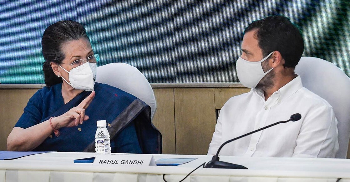 Congress interim President Sonia Gandhi chairs the Congress Working Committee meeting in New Delhi on Sunday, March 13, 2022. Congress leader Rahul Gandhi is also seen. Photo: Atul Yadav/PTI