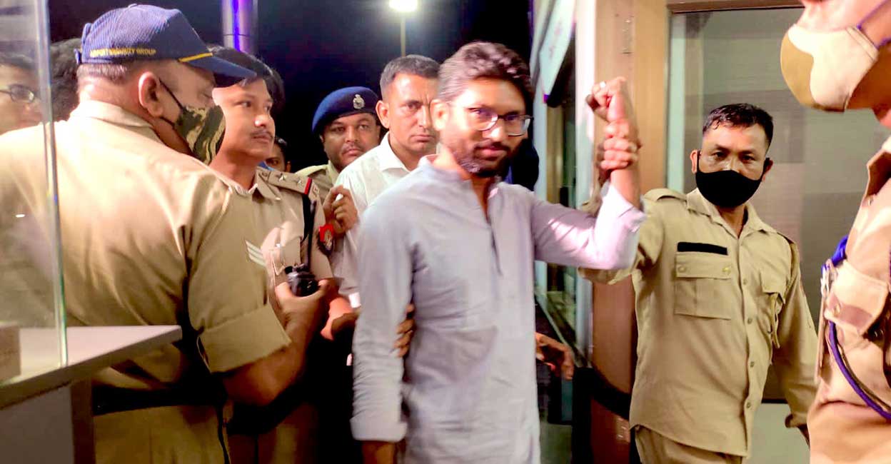 Assam police arrests Gujarat MLA Jignesh Mevani over tweet Congress MLA Jignesh Mevani was arrested by Assam Police from Palanpur town in Gujarat on late Wednesday night over a tweet. Photo: Twitter/@ReallySwara