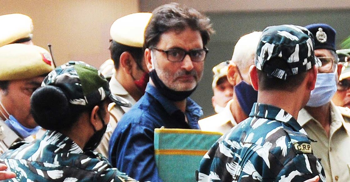 Kashmiri separatist leader Yasin Malik being produced at the Patiala House court in a terror funding case, in New Delhi, Wednesday, May 25, 2022. Photo: IANS/Qamar Sibtain