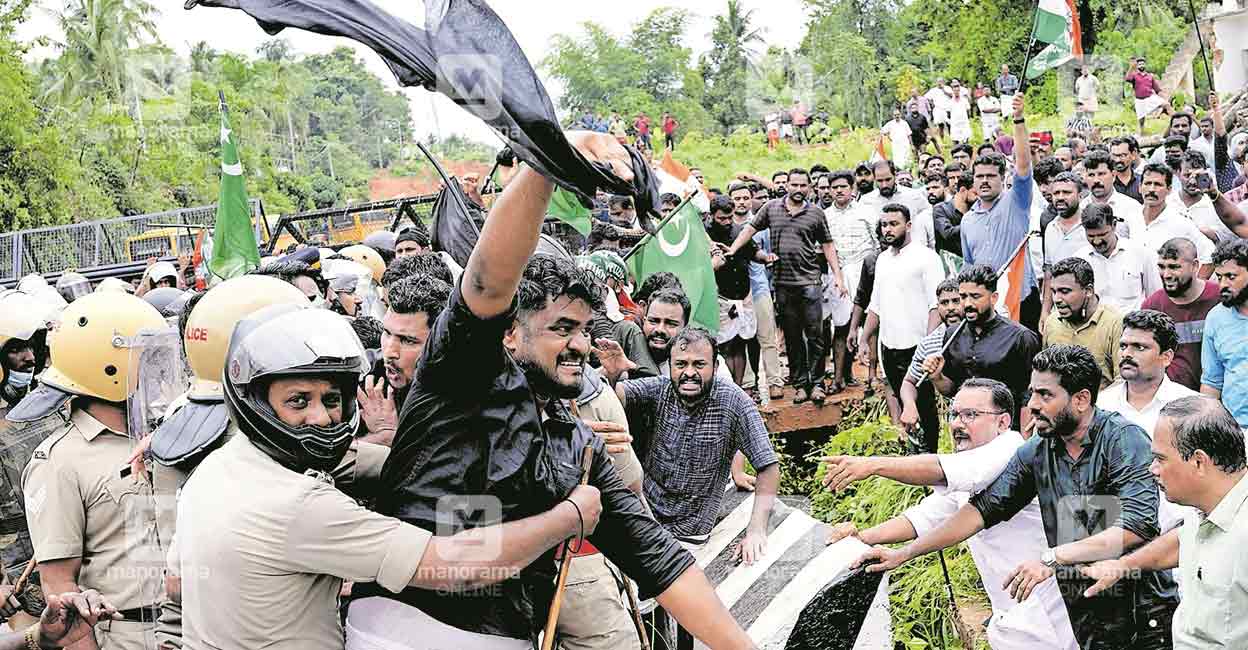 black-flag-protest-1