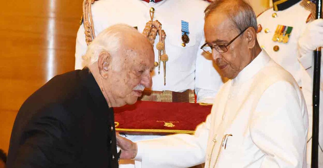 The President, Shri Pranab Mukherjee (right) presenting the Padma Bhushan Award to Shri Pallonji Shapoorji Mistry, at a Civil Investiture Ceremony, at Rashtrapati Bhavan, in New Delhi on March 28, 2016. File photo: Wikipedia