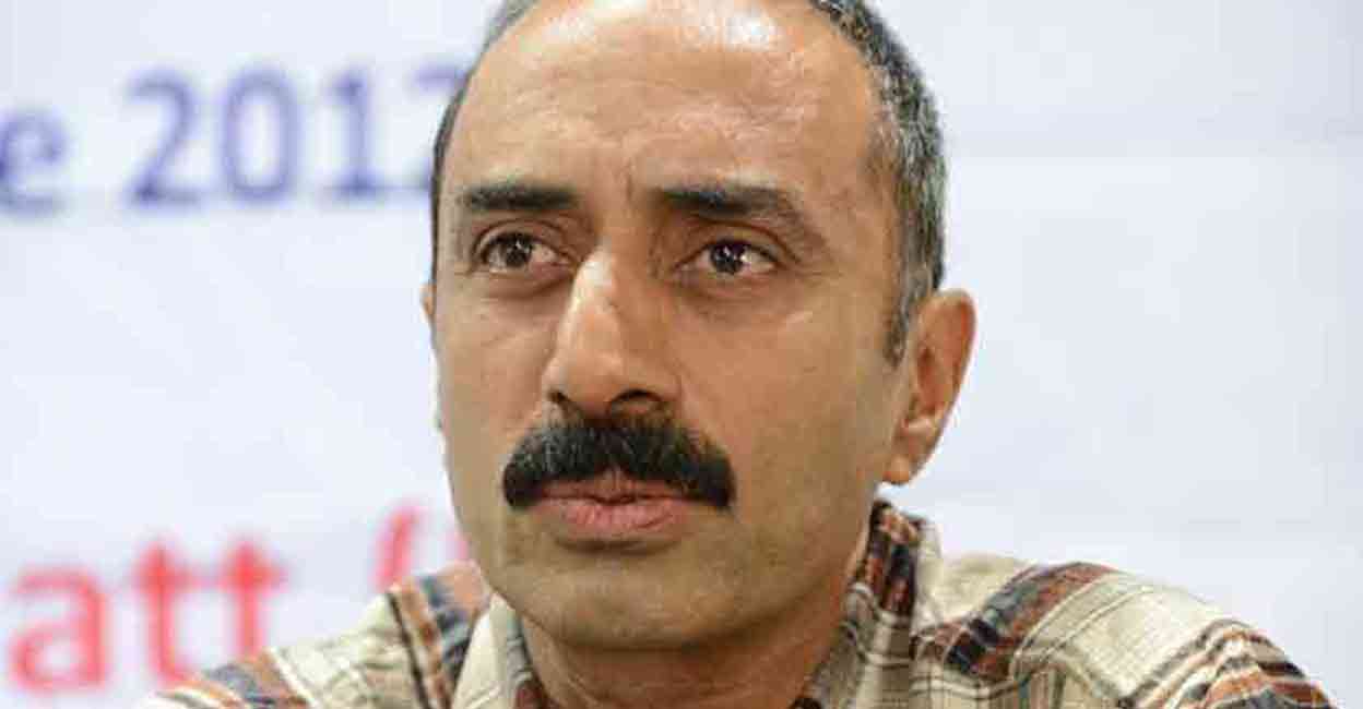 SC imposes Rs 3 lakh on ex-Gujarat cop Sanjiv Bhatt for repeated petitions