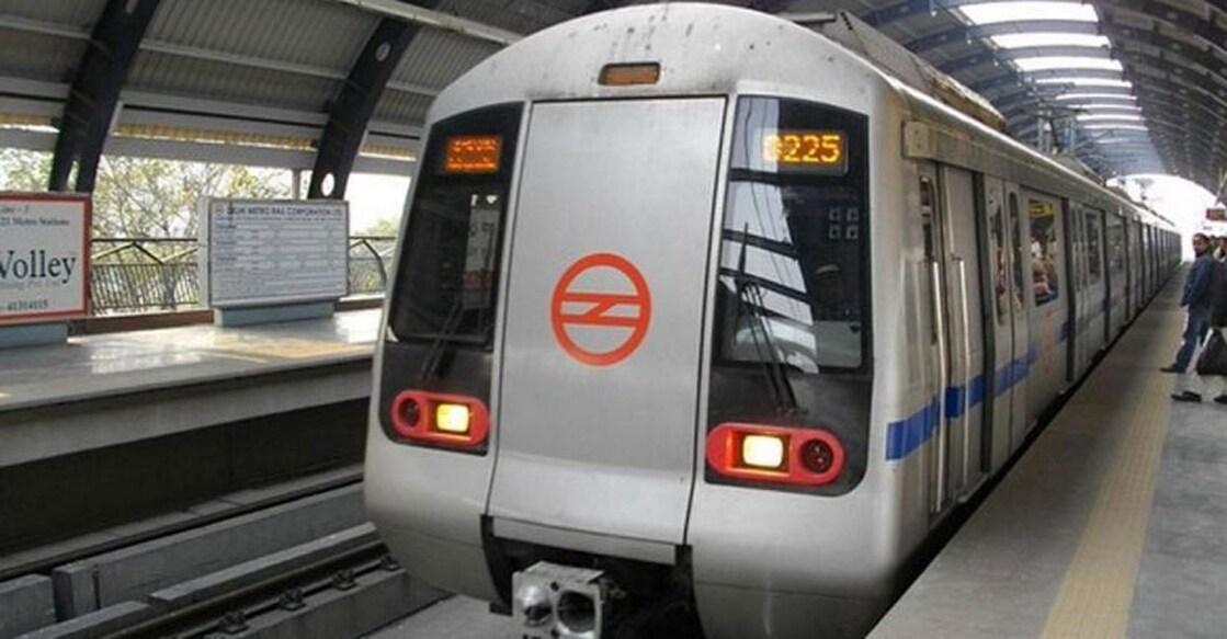 Woman died after her saree got stuck between the Delhi Metro train's doors. Representational image: Delhi Metro/ Manorama