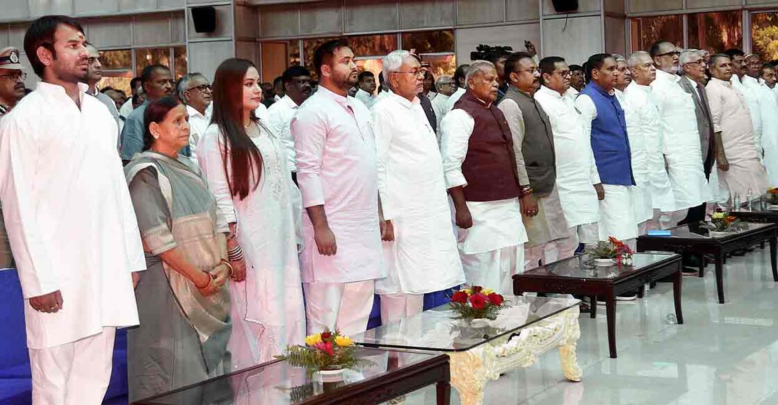 PTI08_10_2022_000097A Bihar Chief MInister Nitish Kumar with Deputy CM Tejashwi Yadav and other leaders during the swearing-in ceremony at the Raj Bhavan, in Patna, Wednesday, Aug. 10, 2022. Photo: PTI