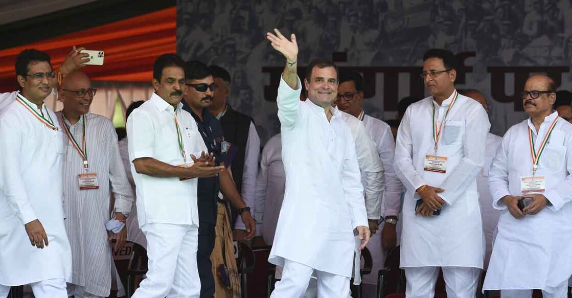 Congress leader Rahul Gandhi waves at supporters as he arrives to address the party's 'Mehangai Par Halla Bol' rally on price rise, at Ram Lila Maidan, in New Delhi, on Sunday. Photo: PTI/Shahbaz Khan