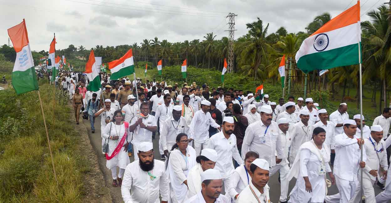 bharat-jodo-yatra-day-1-3 'Bharat Yatris' and other Congress party workers during the 'Bharat Jodo Yatra', in Kanyakumari. Photo: PTI
