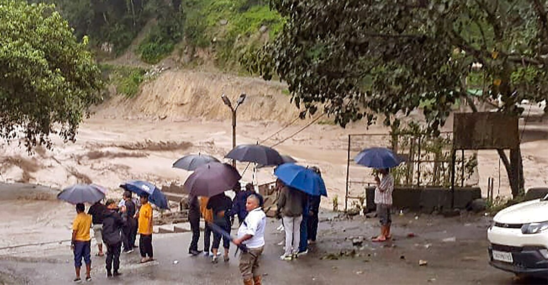 In North Sikkim, some choppers flew to Lachen carrying essential supplies like rice, pulse, salt and milk for the local people. Photo: PTI/ Anuwar Hazarika