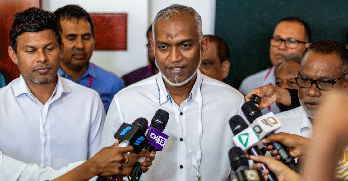 Mohamed Muizzu speaks to media personnel during the second round of a presidential election in Male, Maldives on September 30, 2023. File photo: Reuters/Dhahau Naseem