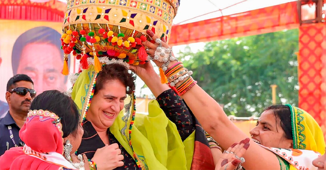 Congress General Secretary Priyanka Gandhi Vadra being welcomed at a public rally at Kukshi in Dhar, Madhya Pradesh
