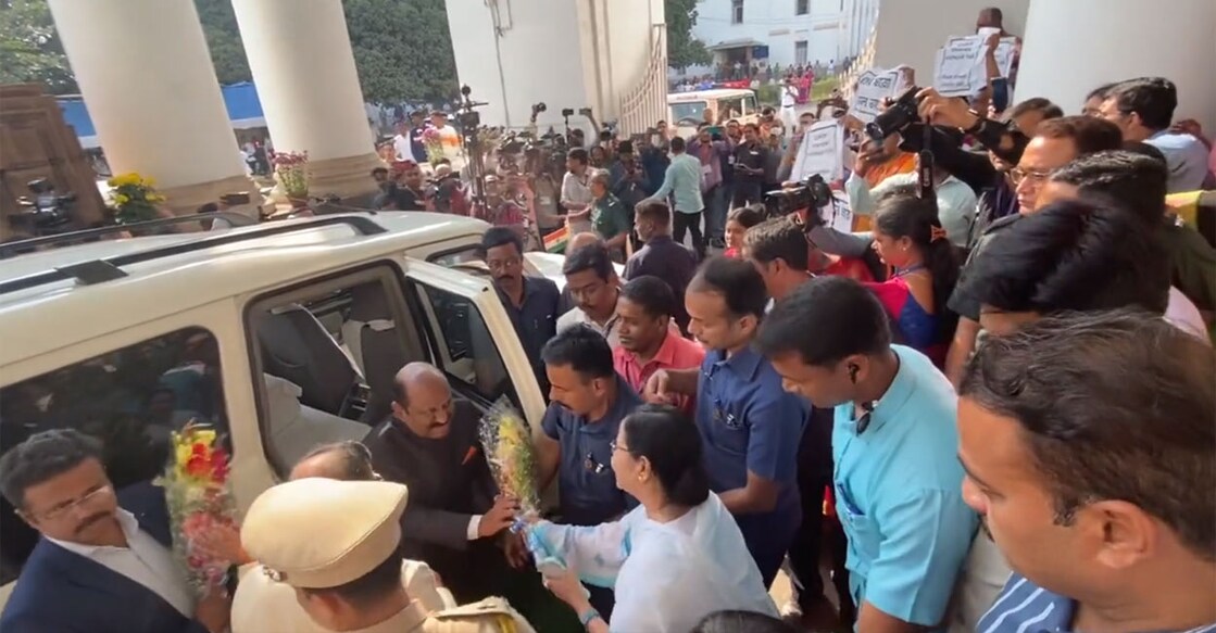 The MLAs also protested against the governor for reading out a speech prepared by the state government. Photo: Manorama