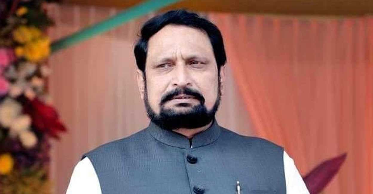 BJP apparently ignored Savadi's request and gave Athani ticket to sitting MLA Mahesh Kumathalli. File Photo