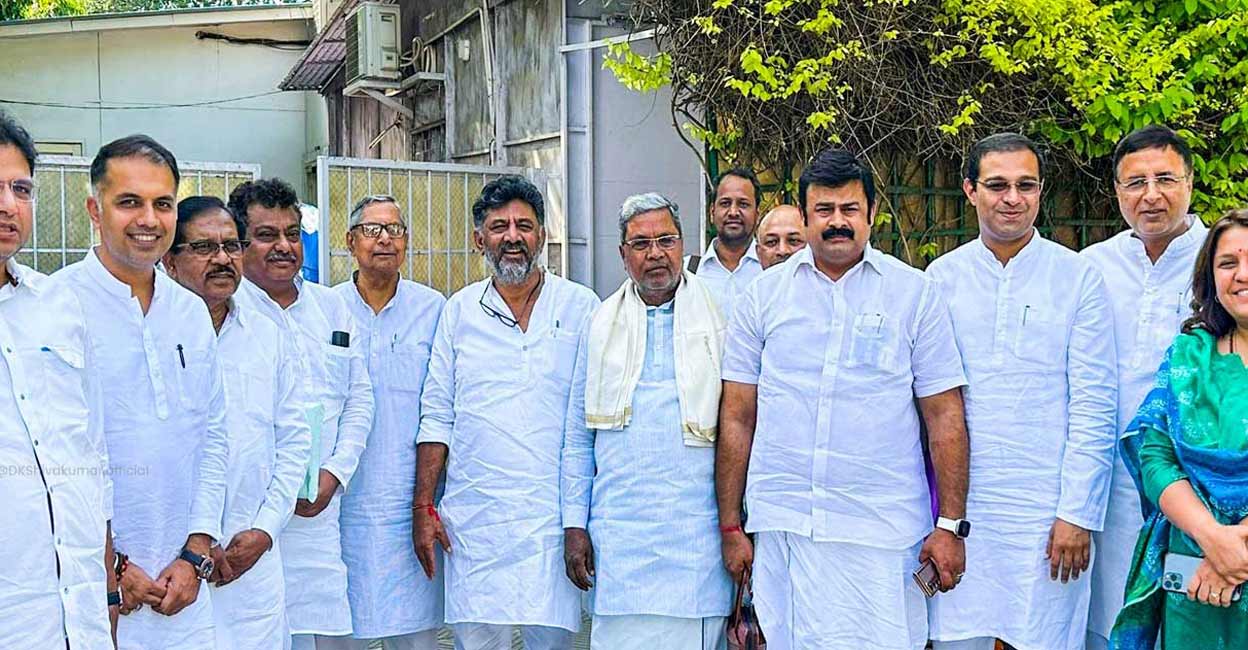 There is no mention of Kolar, the second seat from where senior party leader and former Chief Minister Siddaramaiah, wants to contest. Photo: Twitter/@DKShivakumar