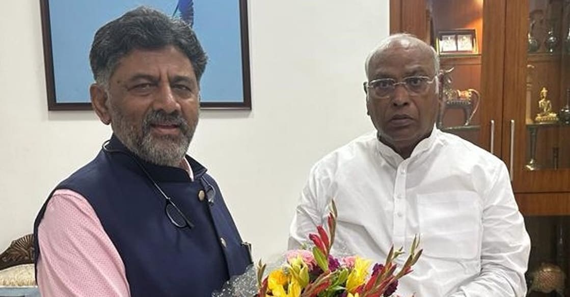 Shivakumar meets Kharge It is learnt that Shivakumar also pitched his candidature for the top post in the state but told Kharge if he is not given it, he will like to continue working as a MLA. Photo: IANS