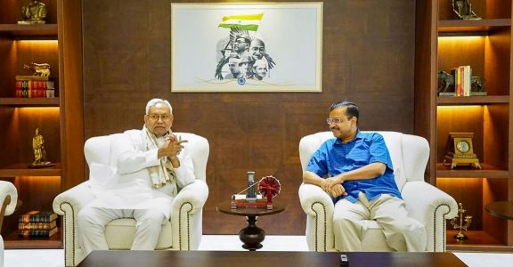 nitish-kumar-arvind-kejriwal-1 nitish-kumar-arvind-kejriwal-1