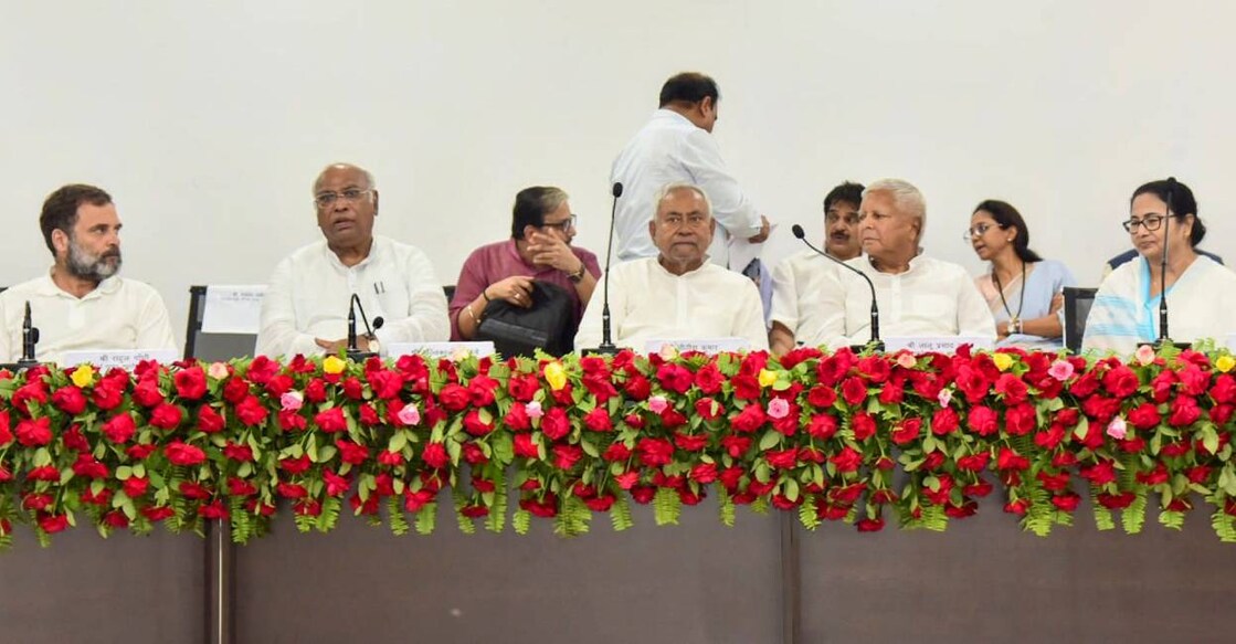 Opposition leaders Rahul Gandhi, Mallikharjun Kharge, Nitish Kumar, Lalu Prasad Yadav and Mamata Banerjee during Patna meet. File Photo: PTI