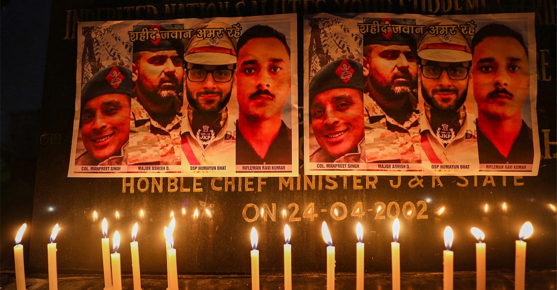 Youth Congress workers pay tribute to Army Colonel Manpreet Singh, Major Ashish Dhonchak and DSP of J&K Police Humayun Bhat who were killed in an encounter with terrorists in Anantnag district. Photo: PTI