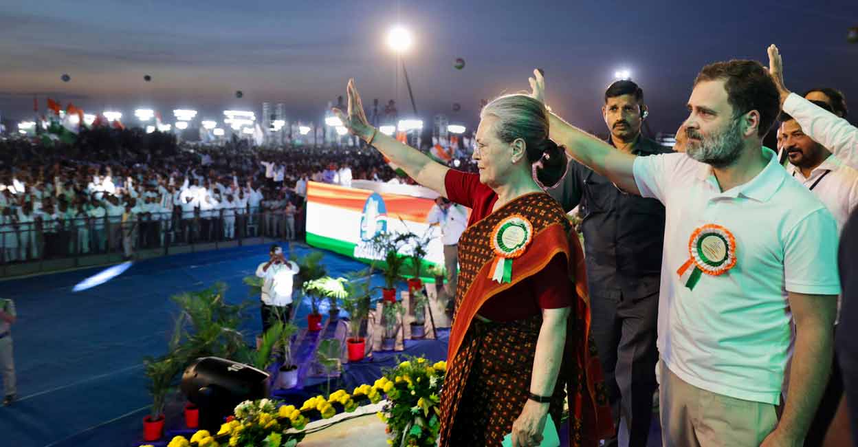 PTI09_17_2023_000487A Congress leaders Sonia Gandhi and Rahul Gandhi during the 'Vijayabheri' public meeting, at Thukuguda on the outskirts of Hyderabad, Sunday, Sept. 17, 2023. Photo: PTI