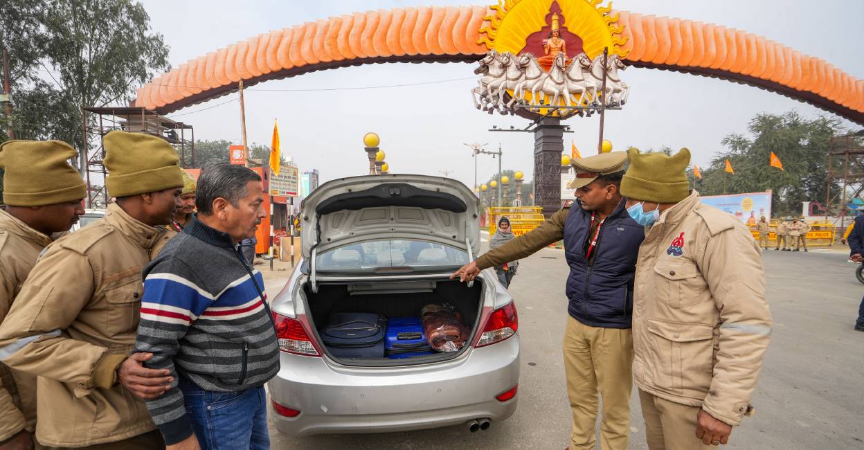 checking-ayodhya checking-ayodhya