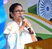 Mamata Banerjee offers shelter to Bangladeshis in distress; BJP criticises decision