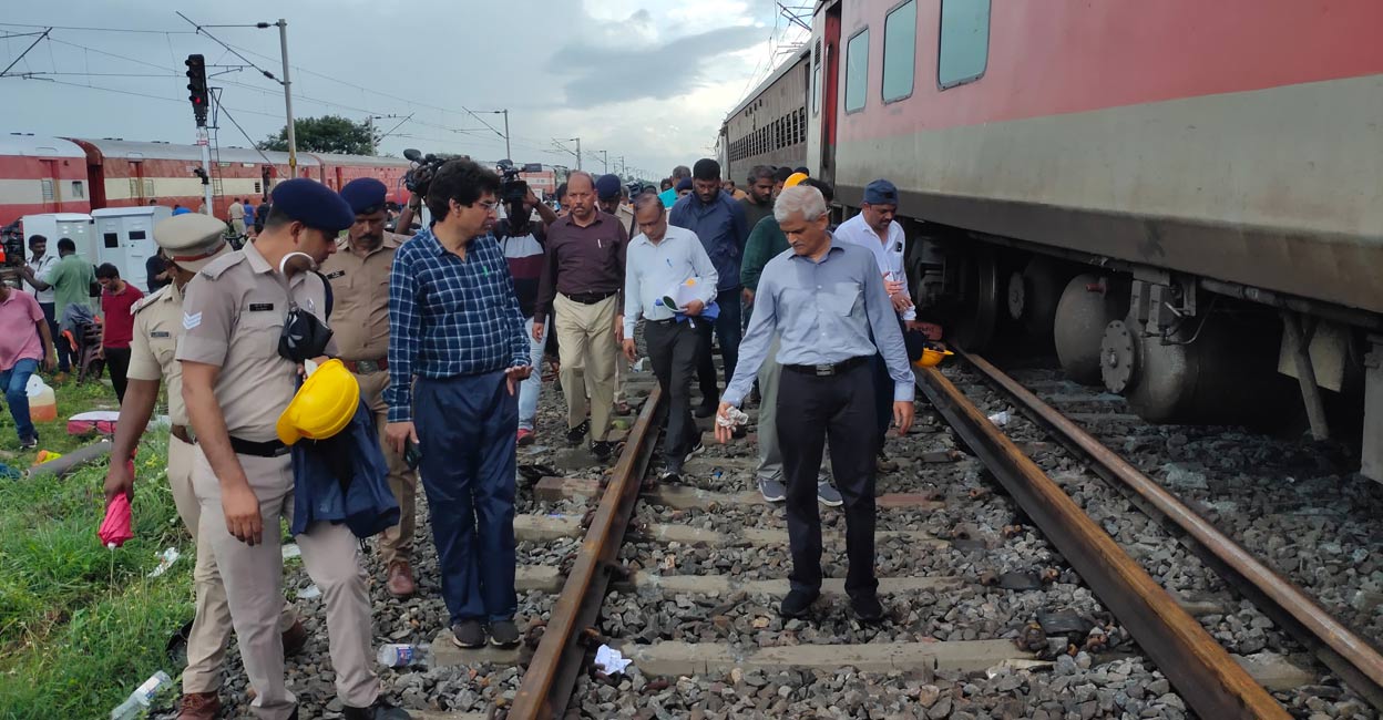 Bagmati Express derailment: Railway safety Commissioner inspects accident site, 3 passengers grievously injured | Onmanorama News