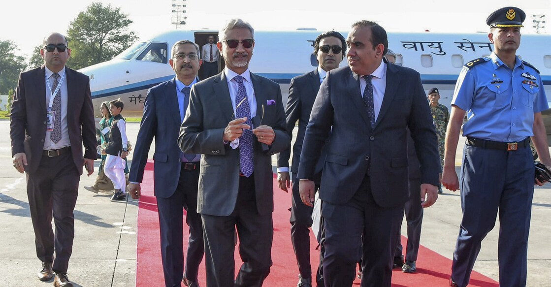 External Affairs Minister S. Jaishankar being welcomed upon his arrival in Islamabad, Pakistan. Photo: PTI