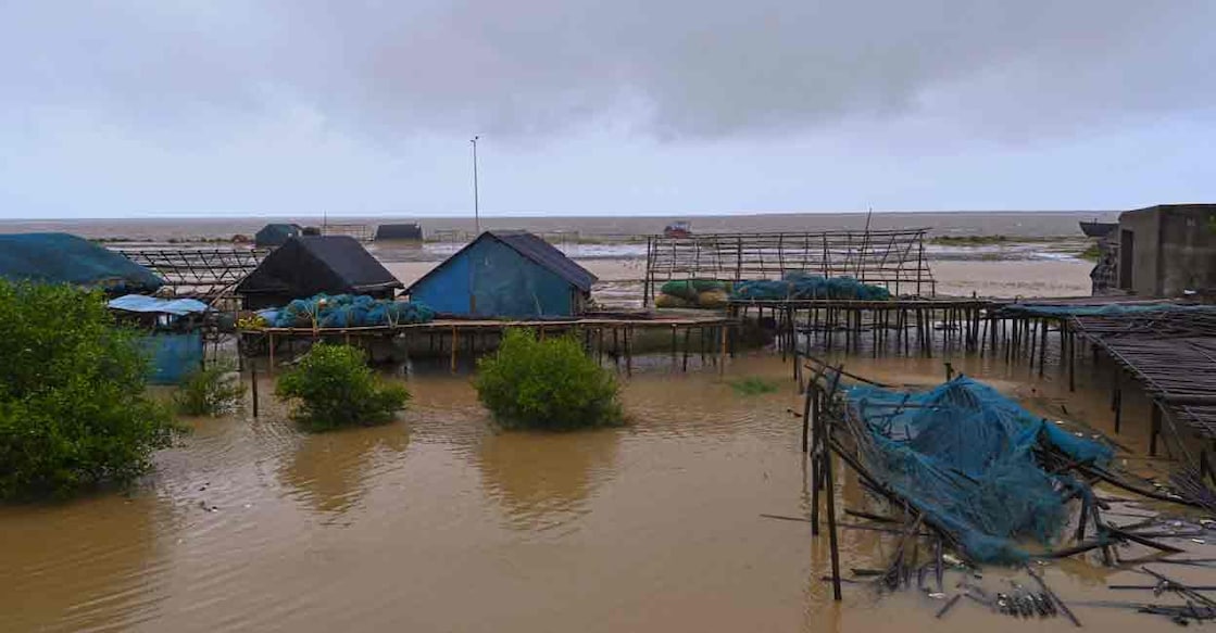 View of a jetty ahead of cyclone 'Dana' landfall, at Dhamra in Bhadrak district in Odisha, Thursday, Oct. 24, 2024. Photo: PTI