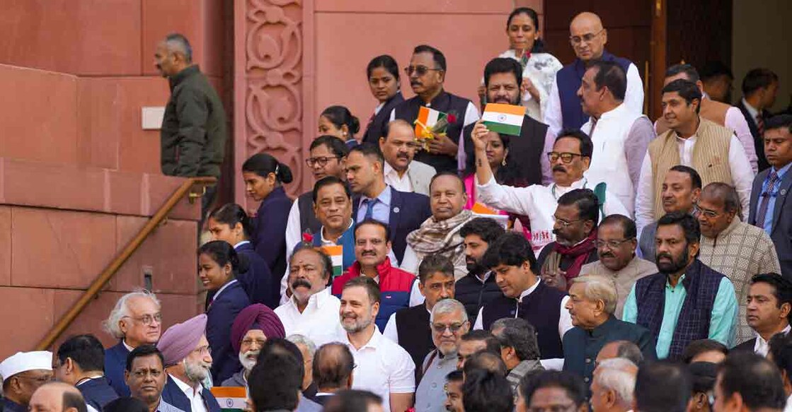  LoP in the Lok Sabha and Congress MP Rahul Gandhi with party MPs Jairam Ramesh, Sukhdeo Bhagat, DMK MP TR Baalu, and other opposition MPs stage a demonstration. Photo: PTI