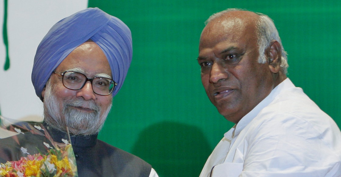 Mallikarjun Kharge (right) with Dr Manmohan Singh. File photo: AP