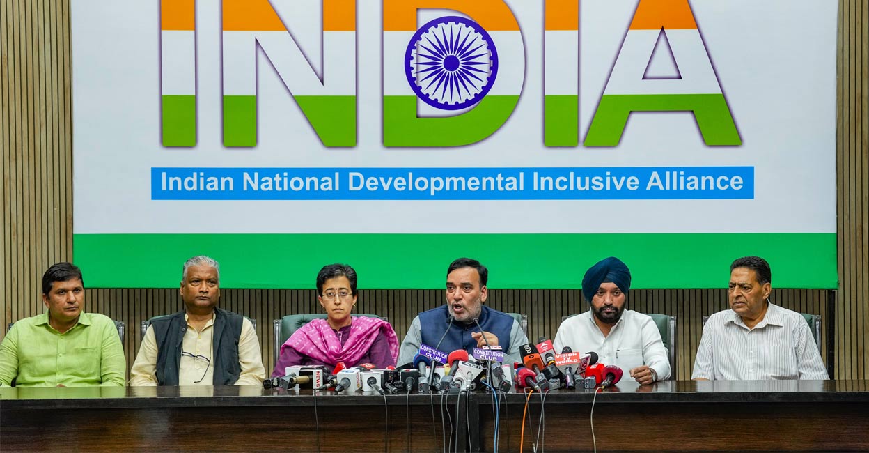Delhi Ministers and AAP leaders Atishi Singh, Gopal Rai and Saurabh Bharadwaj with Delhi Congress President Arvinder Singh Lovely and others during a press conference of Indian National Developmental Inclusive Alliance (INDIA) leaders, in New Delhi, Sunday, March 24, 2024. Photo: PTI. 