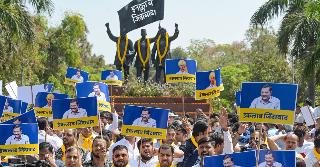 aap-protest-delhi-ls4 AAP workers and supporters at Shaheedi Park during a protest over the arrest of Delhi Chief Minister Arvind Kejriwal in connection with an excise policy-linked money-laundering case, in New Delhi, Saturday, March 23, 2024. Photo: PTI.